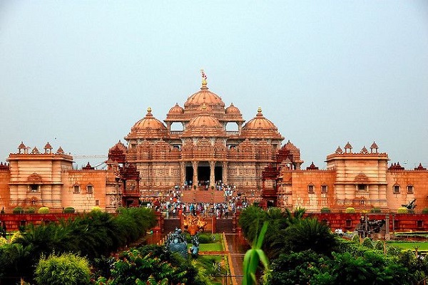 udaipur to ghaziabad cabs